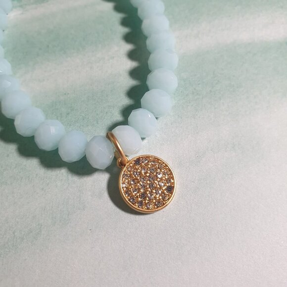 Faceted Light Blue Beaded Stretch Bracelet Gold Tone Crystal Pendant Drusy - Picture 2 of 5
